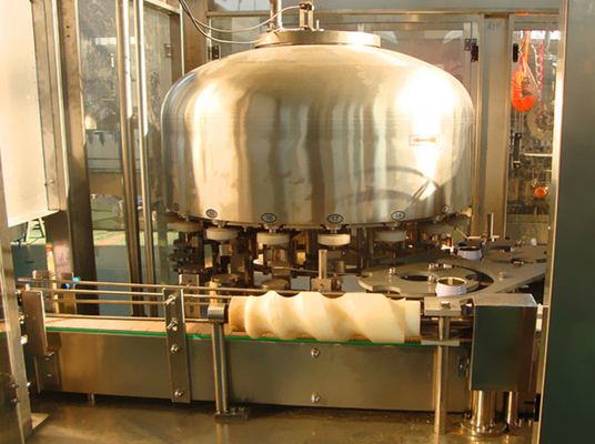 Three in One Mineral Water Liquid Filling Machines , 4000BPH Pure Water Bottle Filling Machine